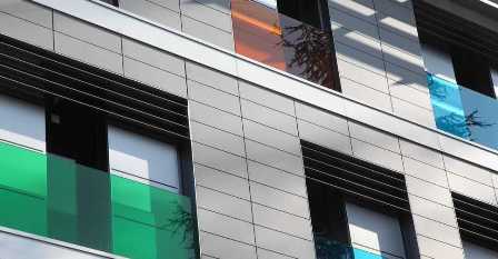 Защита фасада от ультрафиолетовых лучей: проблемы и решения