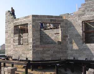 Строительство второго этажа дома из опилкобетона