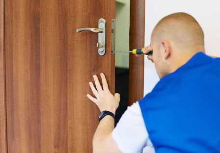 Как выбрать и установить деревянные двери для вашего дома: советы от специалистов